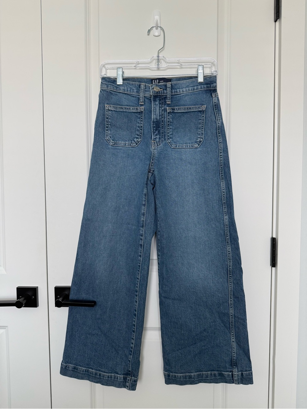 GAP High Rise Wide Leg Cropped Jeans